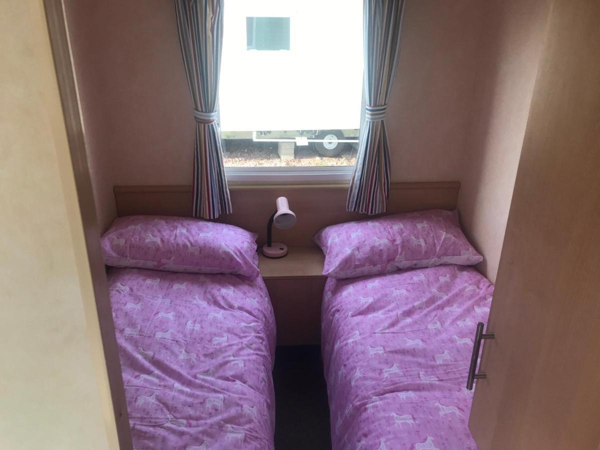 Caravan 50. Nairn Lochloy Holiday Park Buitenkant foto
