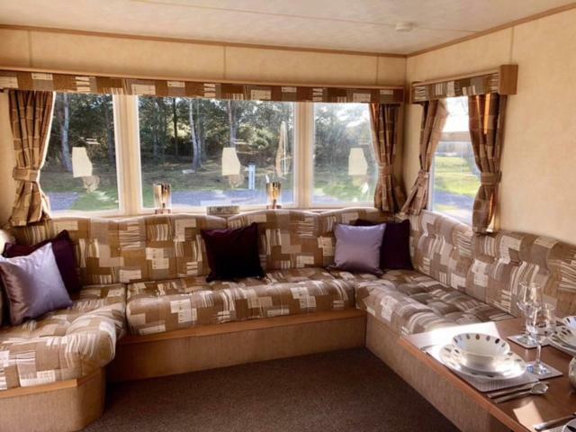 Caravan 50. Nairn Lochloy Holiday Park Buitenkant foto